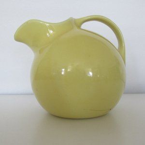 VINTAGE YELLOW HALL #633 BALL PITCHER
